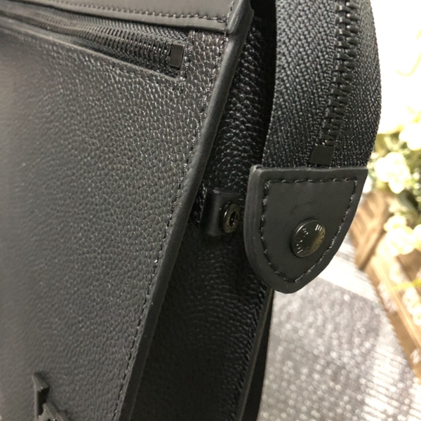 ルイヴィトンバッグ素材ディテール